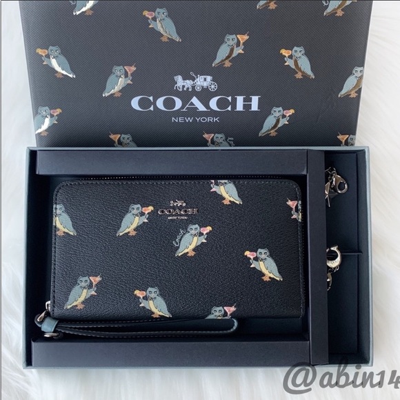 NWT Coach Boxed Zip Around Phone Wallet Wristlet with Charms in Party Owl Print - Picture 8 of 9